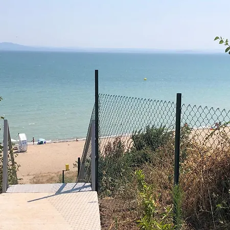 Apartment Moonlight-apartmant,burgas-sarafovo *