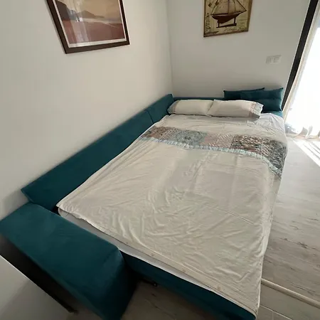 Apartment Moonlight-apartmant,burgas-sarafovo *
